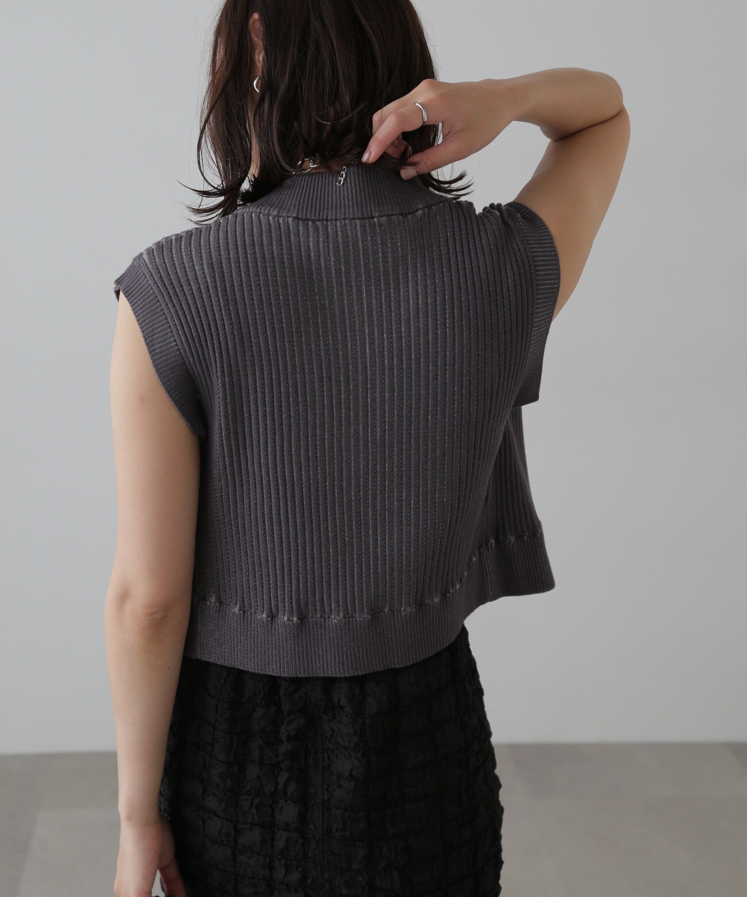  「バイカースタンド配色リブニットベスト」|ニット・セーター|