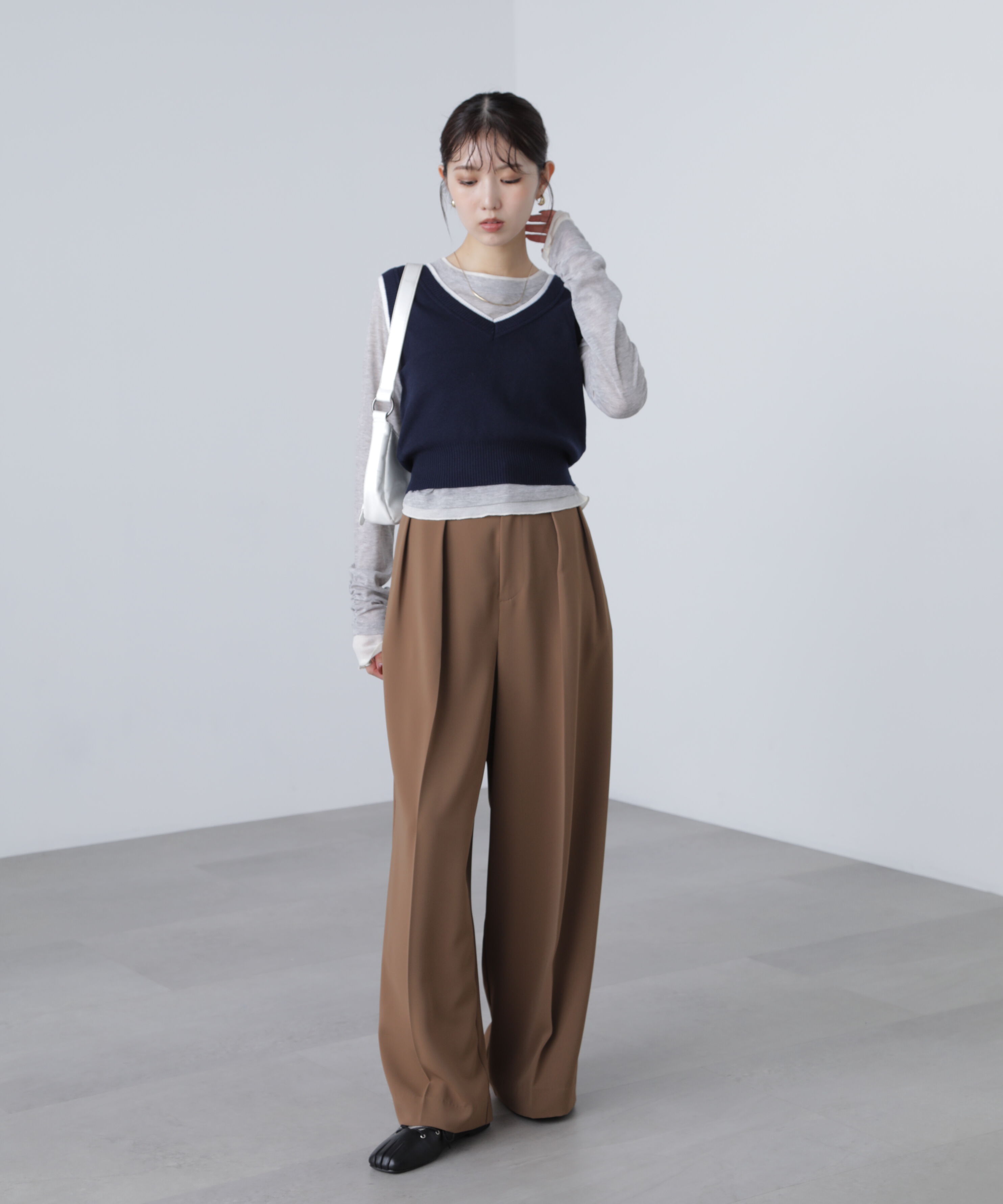  「レイヤードネック前後2WAYニットベスト」|ニット・セーター|