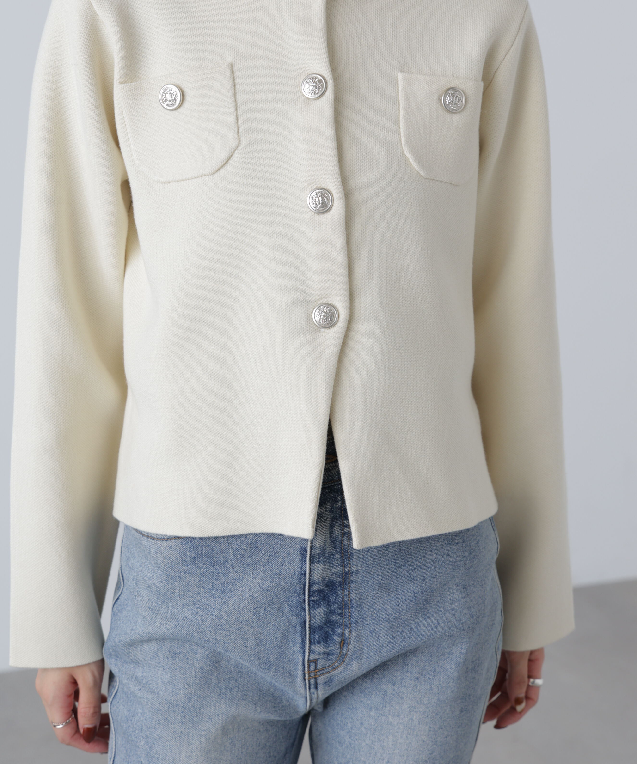  「エンブレムボタンニットカーディガン」|ニット・セーター|