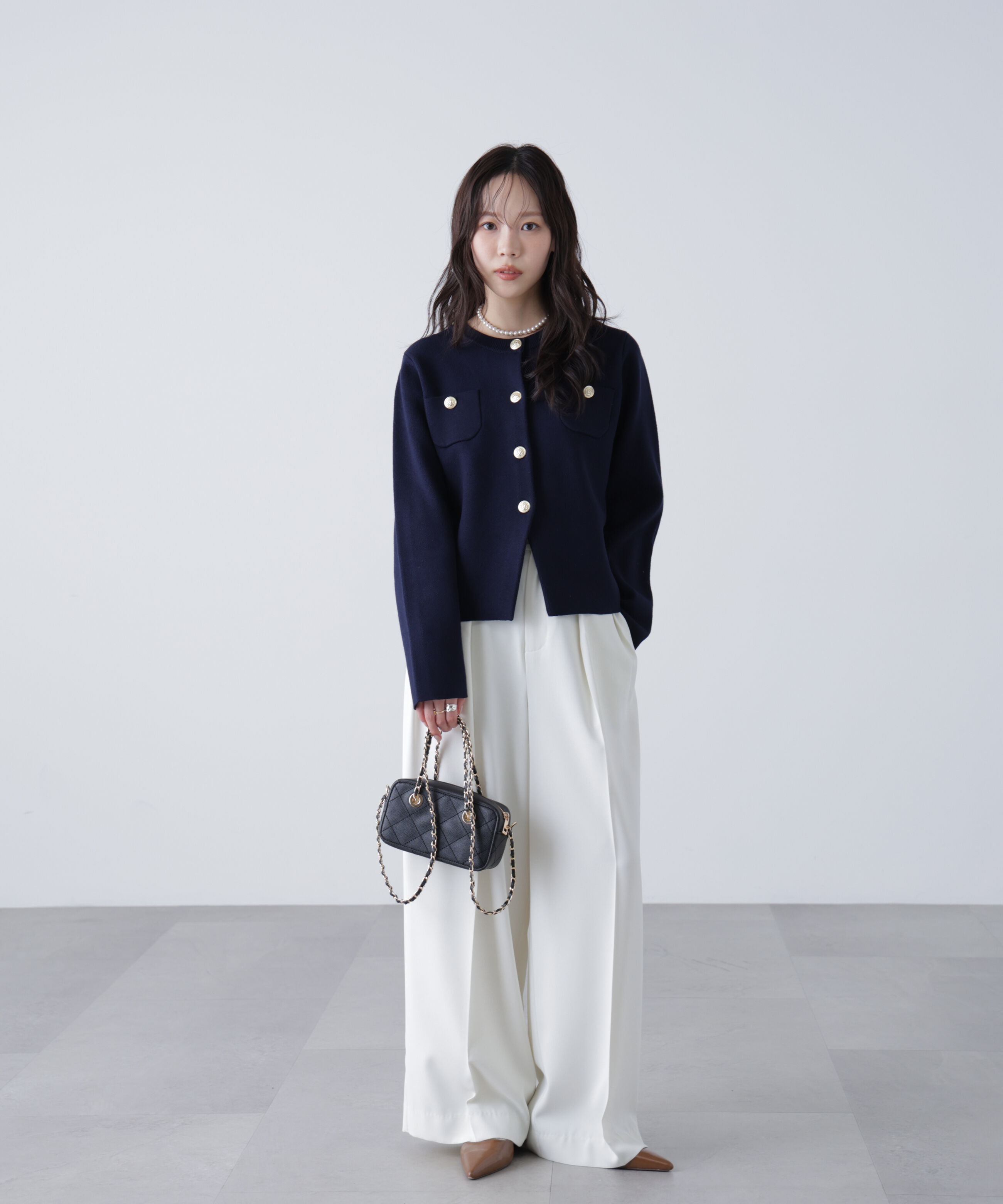  「エンブレムボタンニットカーディガン」|ニット・セーター|