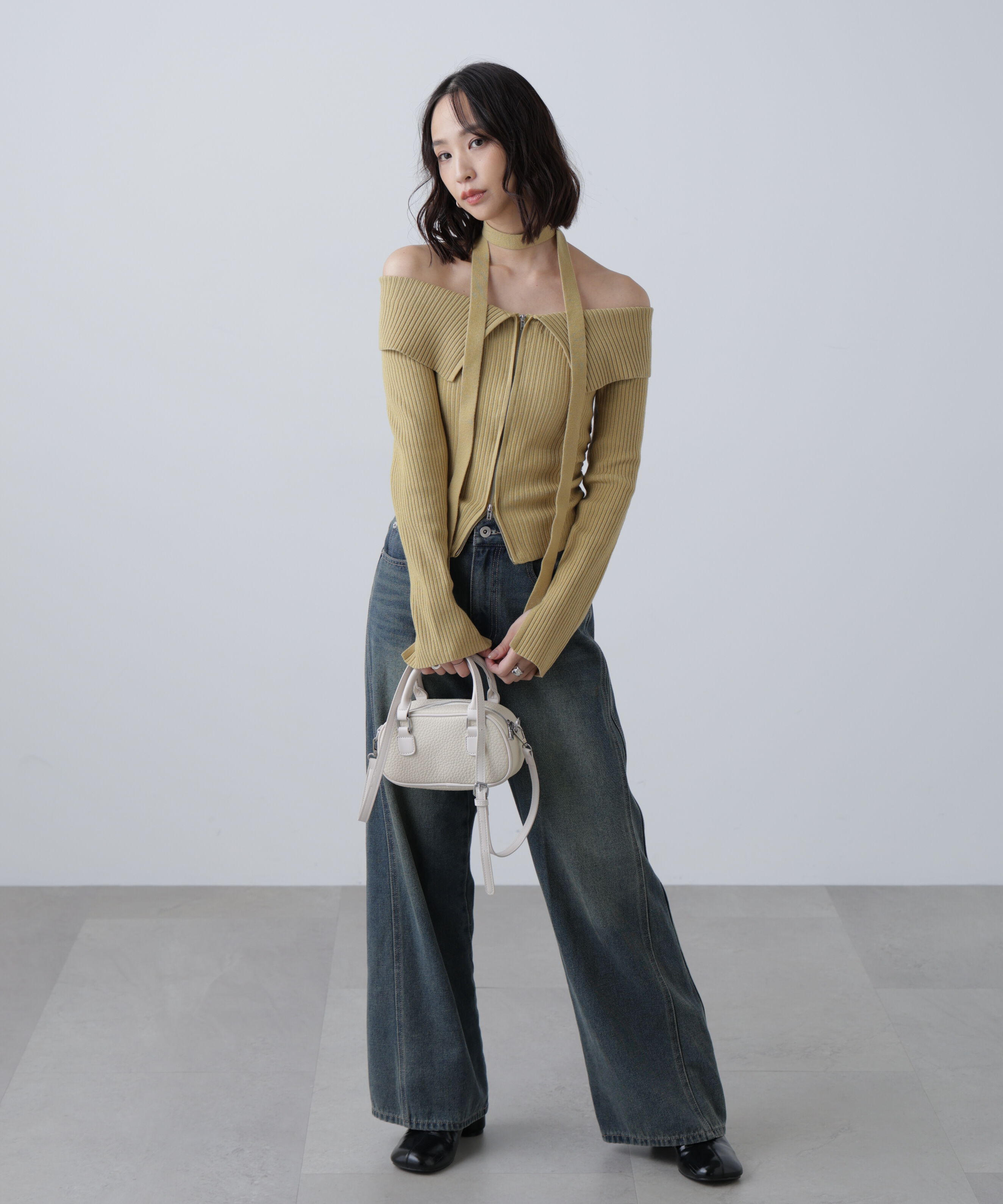  「フロントジップリブ衿オフショルニット」|ニット・セーター|