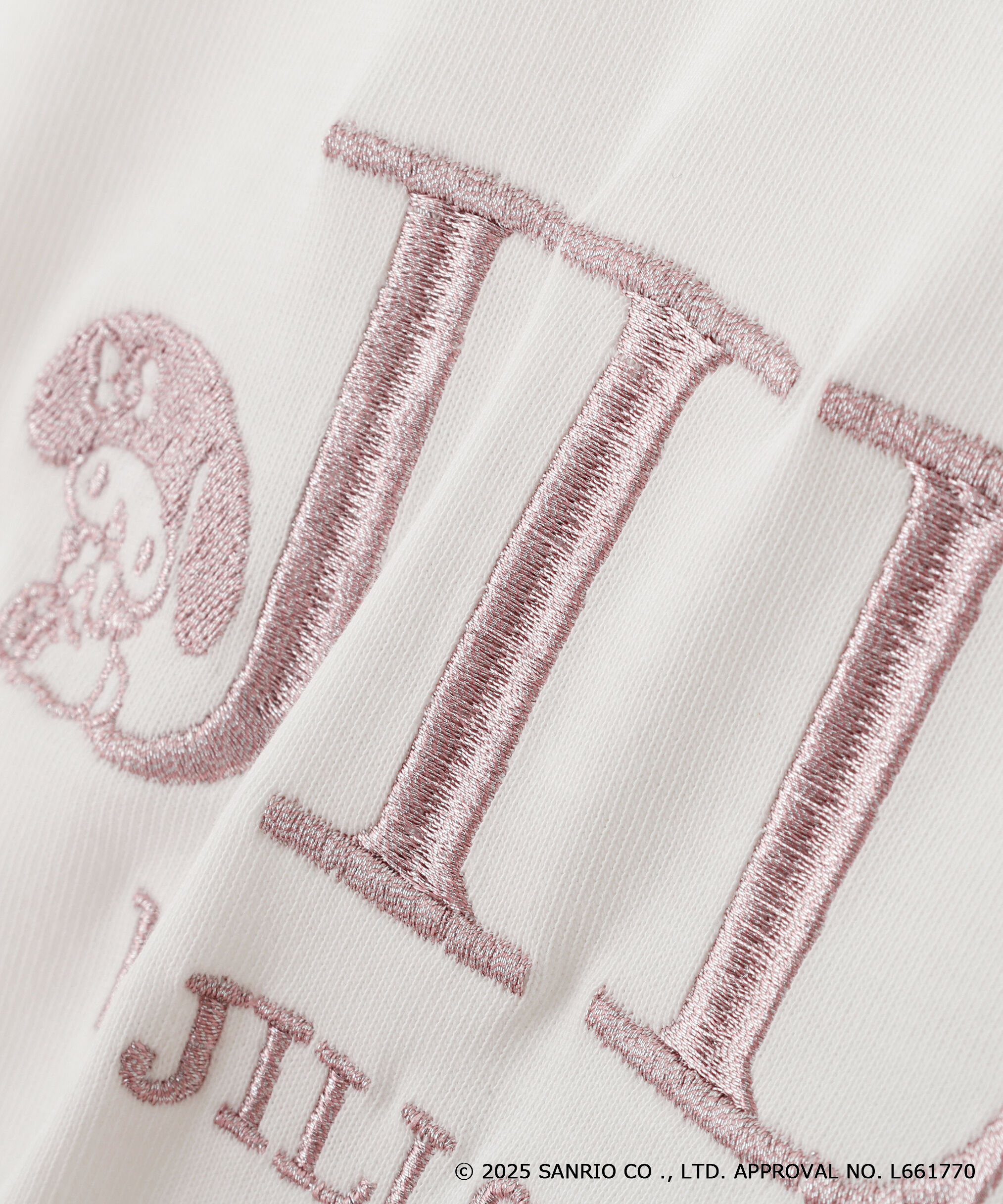  「＜マイメロディ＆クロミコラボ＞オーガニックコットン刺繍ロゴTシャツ」|Tシャツ・カットソー|