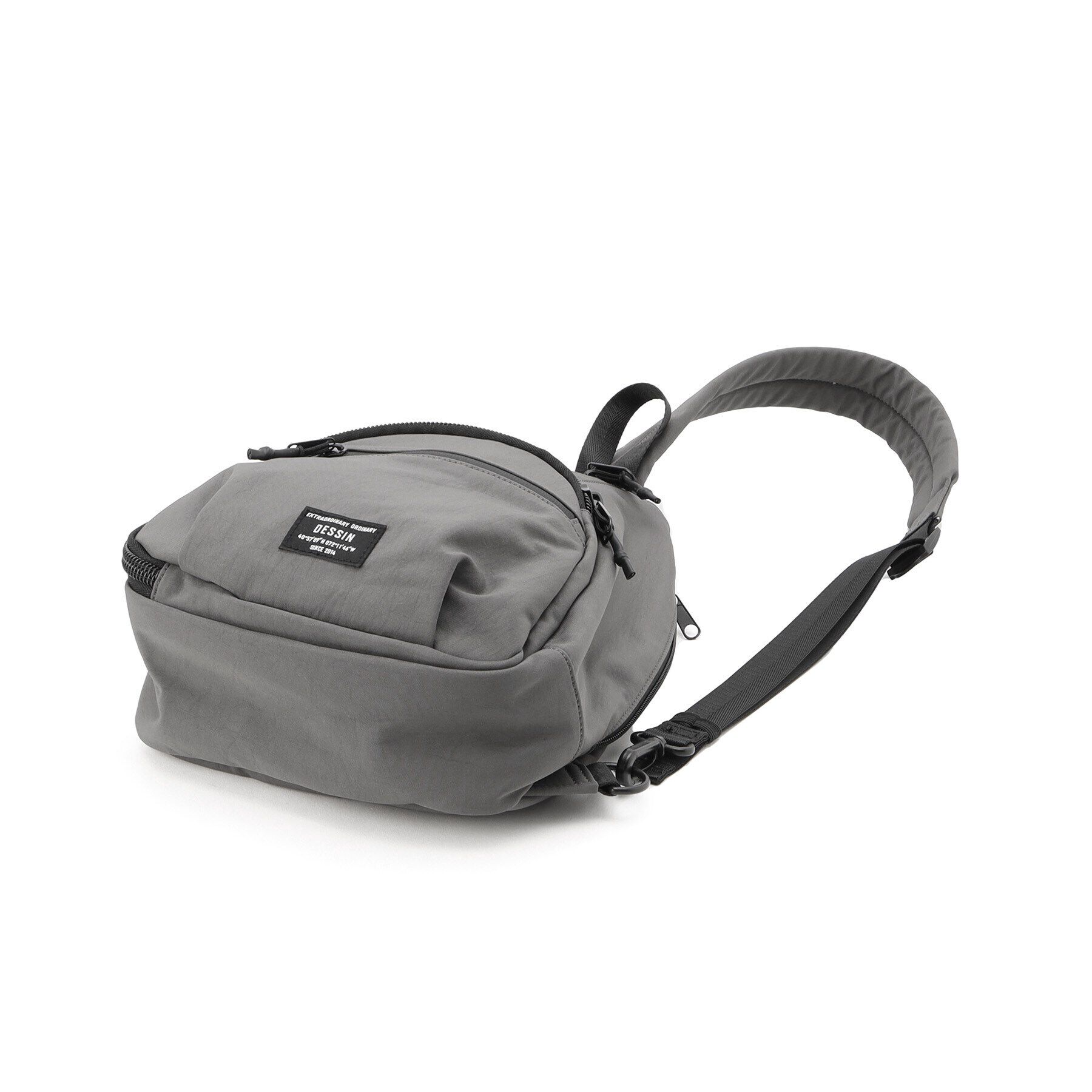 Dessin「【軽量・多ポケット】ナイロンボディバッグ」|その他|