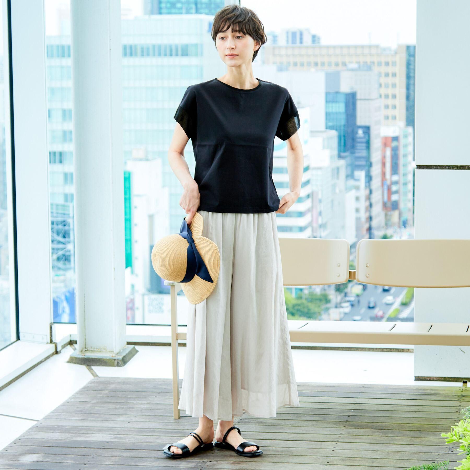 Dessin「【シリーズ累計8万枚！選べる5サイズ/6色展開/洗える】美光沢カットソー【オンにもオフにもちょうどい」|Tシャツ・カットソー|