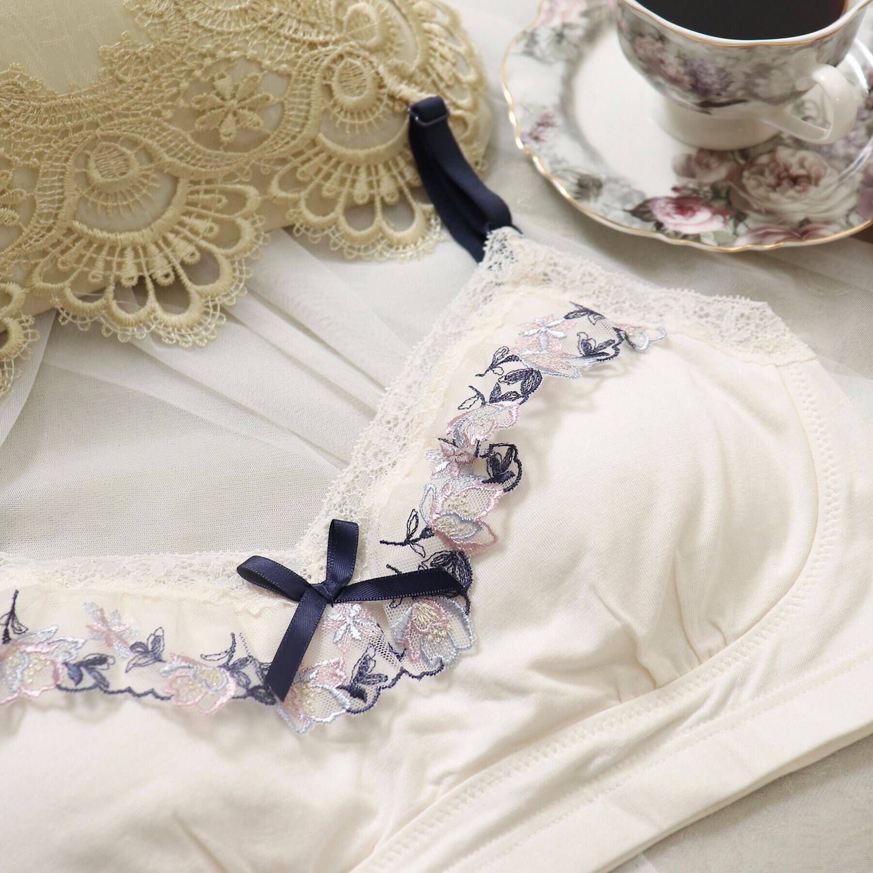 Risa Magli「アマリア おやすみブラ」|インナー|