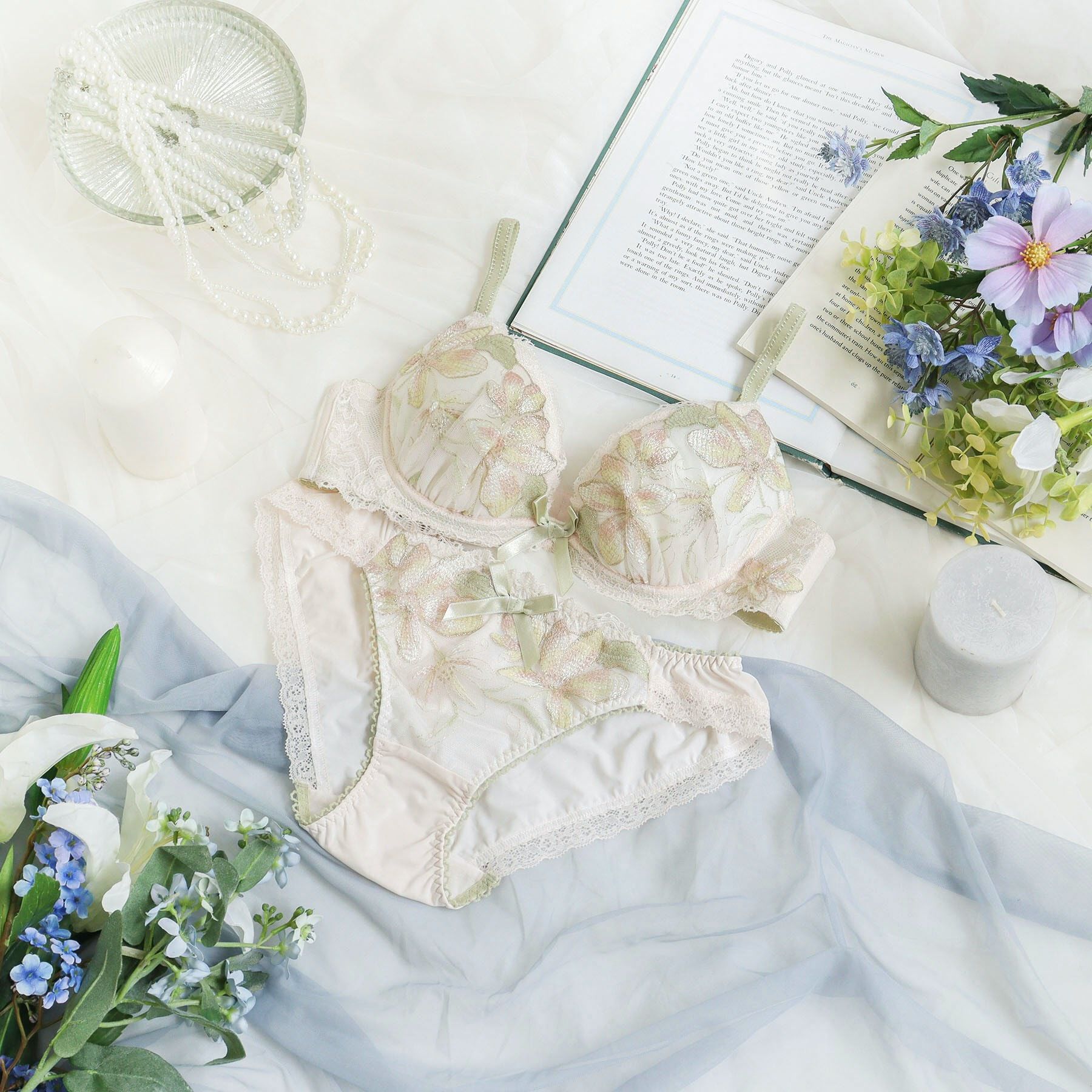 Risa Magli「イレーナ ブラジャー（B-D）＜リサマリ ミラクル谷間ブラ＞」|インナー|