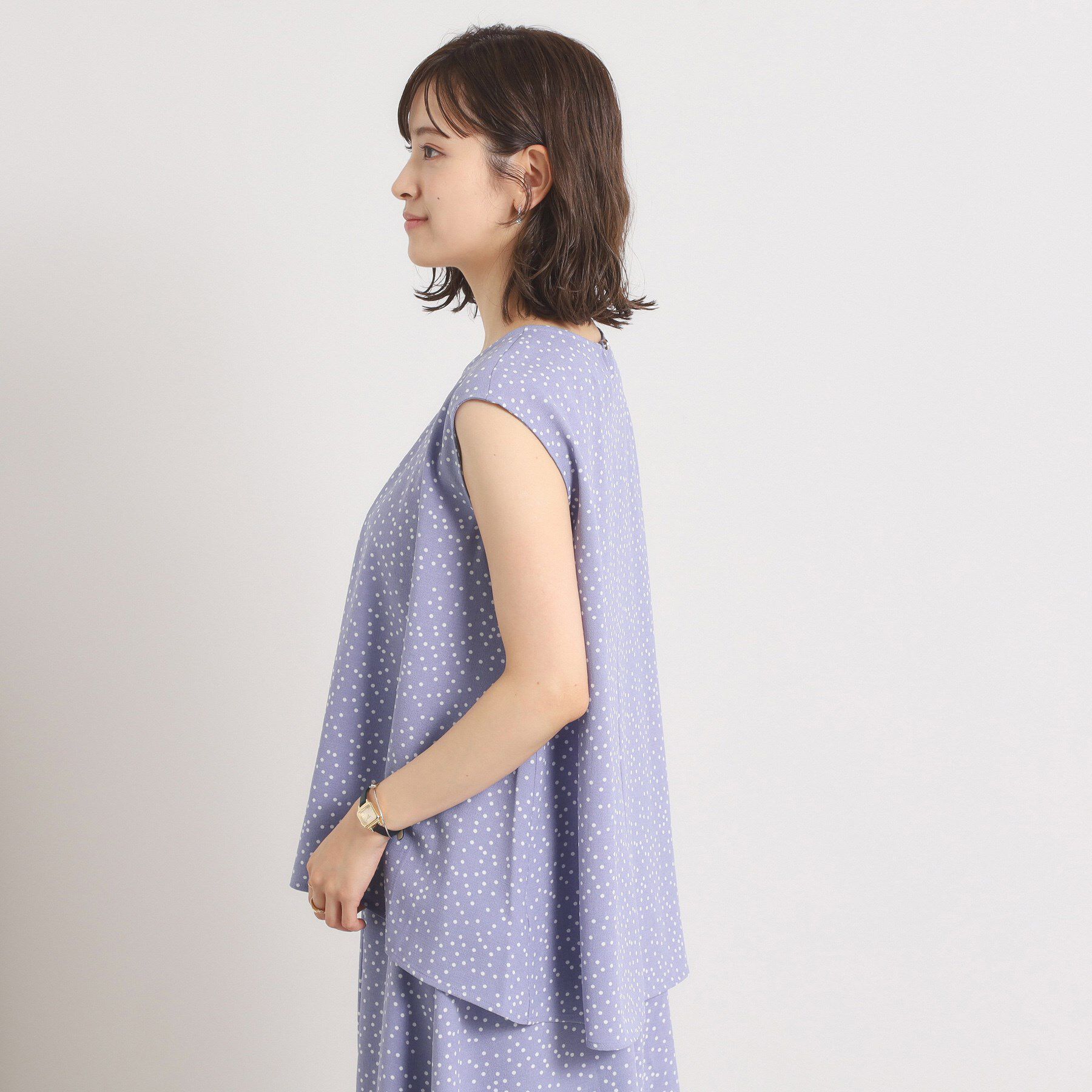 ITS&rsquo;DEMO「【UVカット／速乾／冷感／洗濯機OK／洗濯後しわになりにくい】麻調ストレッチタックブラウス＜ラク服シ」|シャツ・ブラウス|