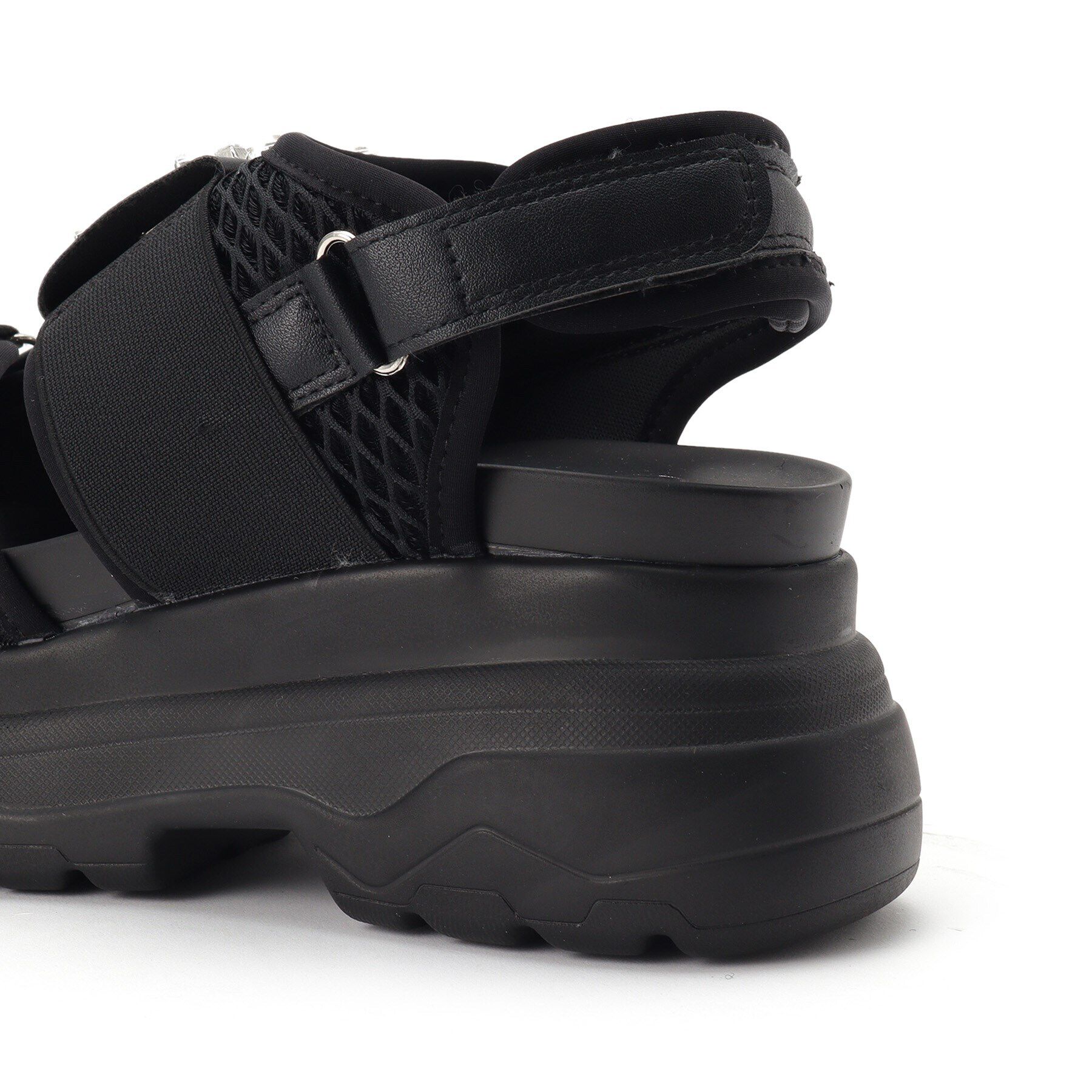 csT&P「軽量厚底2段ソール ビジューサンダル」|サンダル|