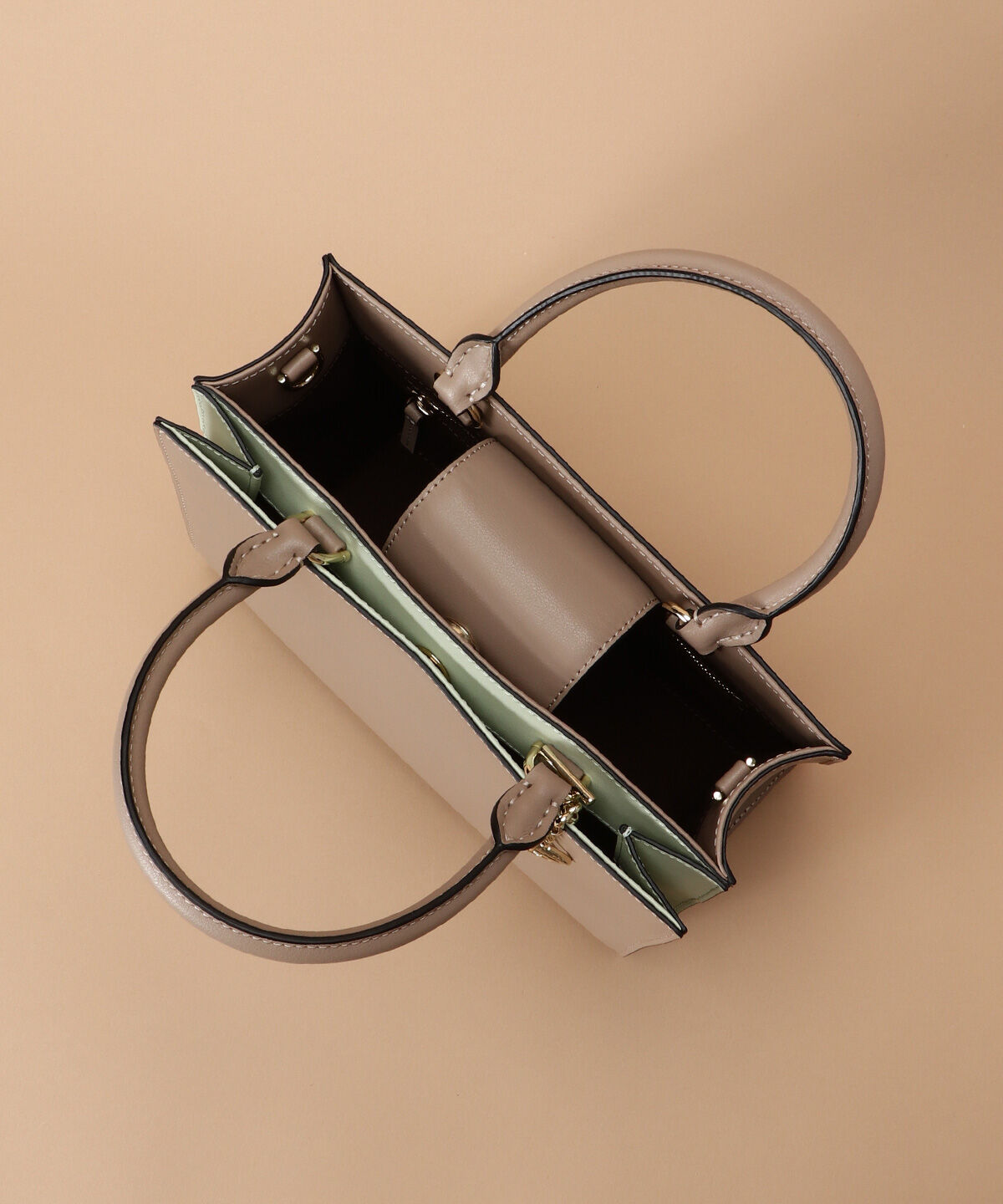 Samantha Thavasa「[日韓共同企画]メタルロゴチャームスプリットレザートートバッグ」|ハンドバッグ|