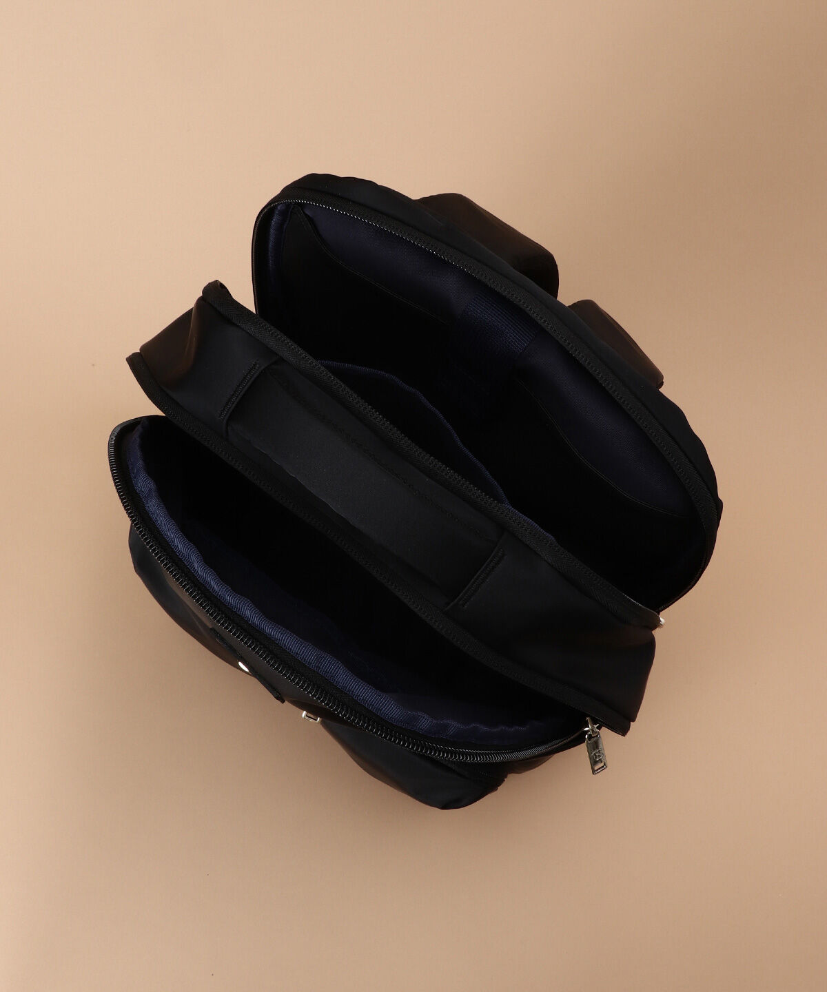 Samantha Thavasa「フロントポケットデザイン リュック」|リュック|