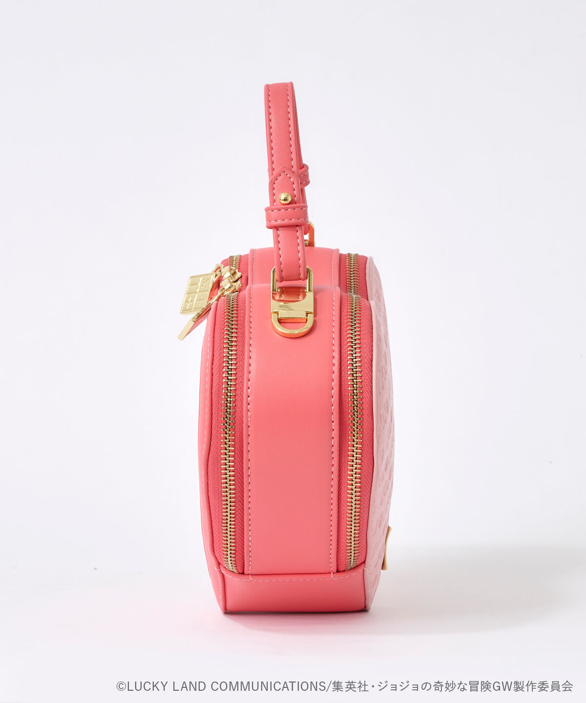 Samantha Vega「ｱﾆﾒ｢ｼﾞｮｼﾞｮの奇妙な冒険 黄金の風｣ｺﾗﾎﾞｼｮﾙﾀﾞｰﾊﾞ」|ショルダー・メッセンジャー|