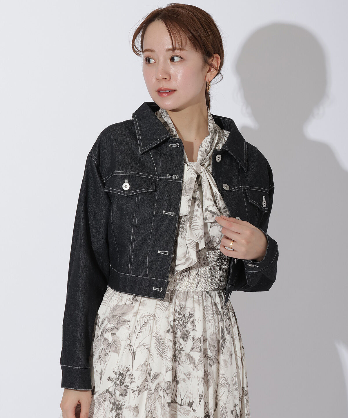 アンドクチュール「クロップドデニムジャケット」|デニムジャケット|