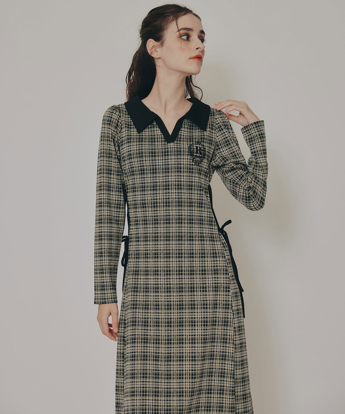 REDYAZEL「エンブレムサイドレースアップチェックワンピース」|ワンピース|
