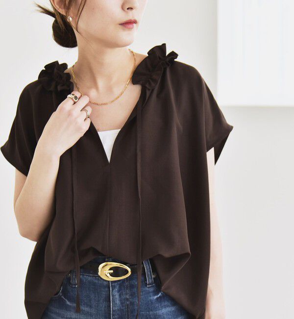 quaranciel「quaranciel:〈洗濯機可能〉フリルカラー リボン フレンチスリーブ ブラウス」|シャツ・ブラウス|ブラウン