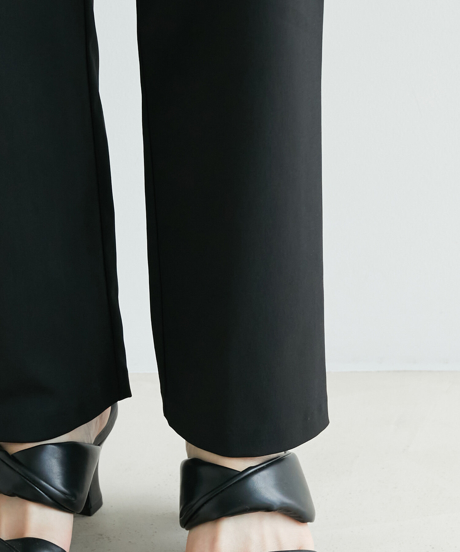 VIS「ペプラムテーパードパンツ」|スラックス|