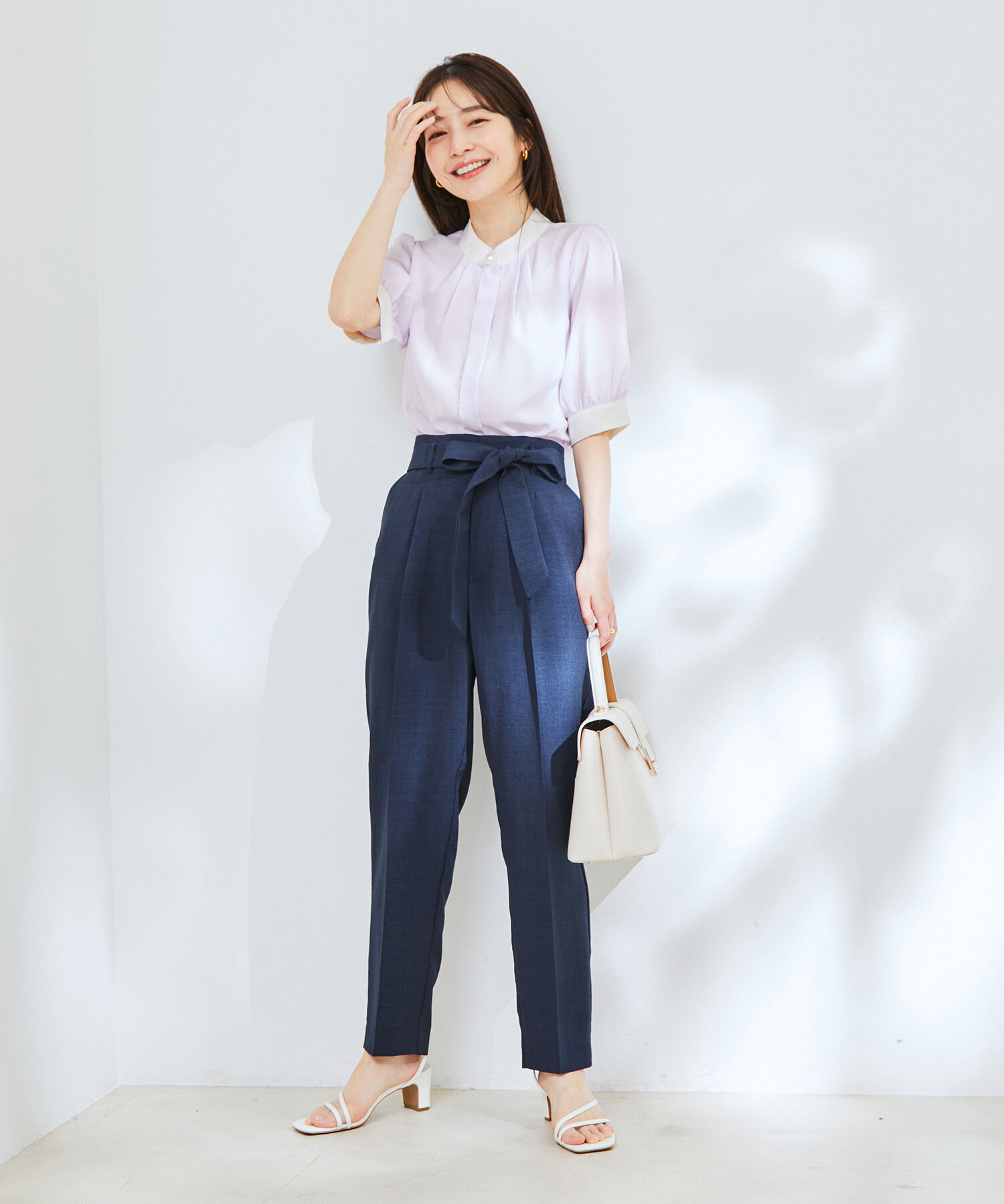 vis-a-vis「【WEB限定】バイカラーフロントタック5分袖ブラウス」|シャツ・ブラウス|