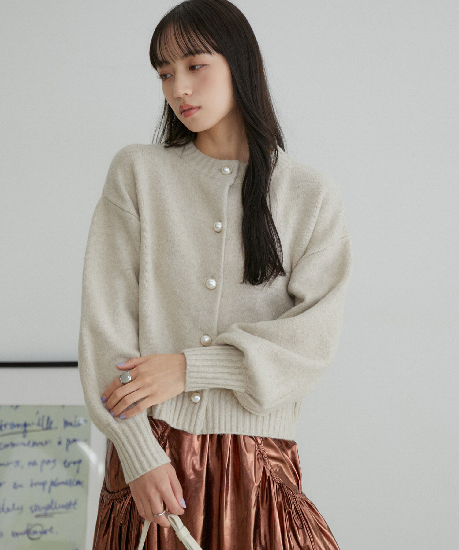 VIS「【シリーズ累計販売数3万点超え！】BIGパール釦カーディガン【新色】【洗える】」|カーディガン|