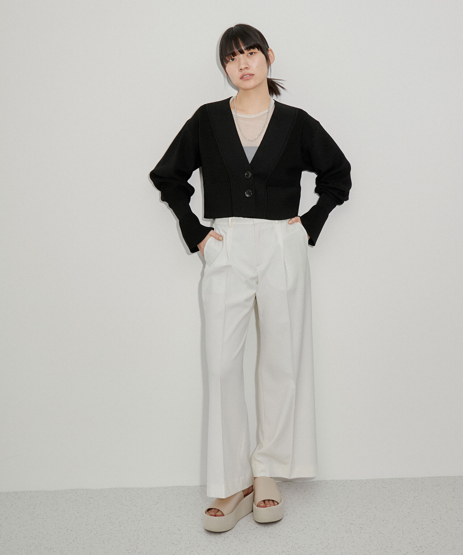 ADAM ET ROPE'「【サステナブル】フルイドアジャストパンツ」|スラックス|