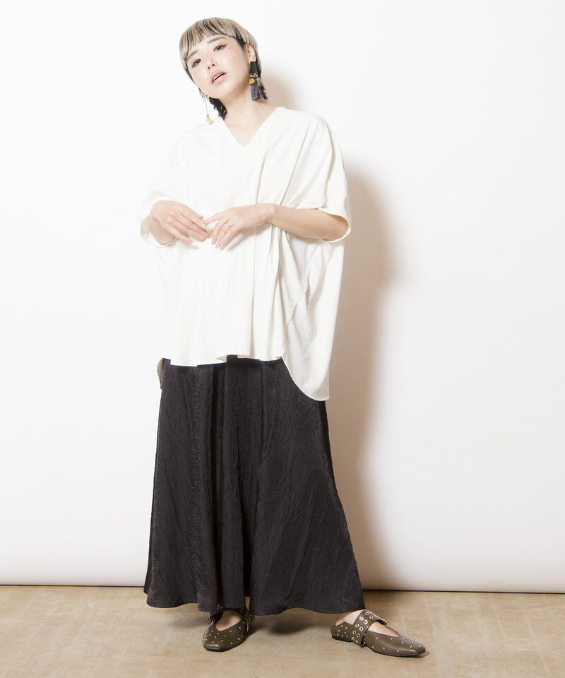  「Vネックタックブラウス」|シャツ・ブラウス|