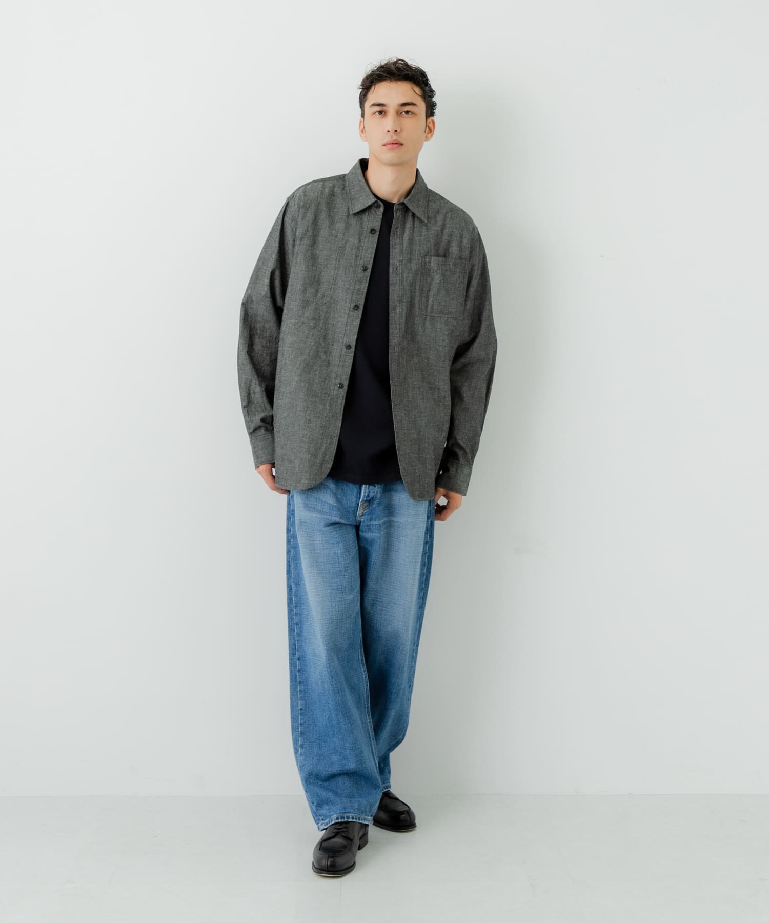 URBAN RESEARCH「『別注』LE VETEMENT ATLANTIQUE&times;UR　シャンブレーシャツ」|シャツ・ブラウス|