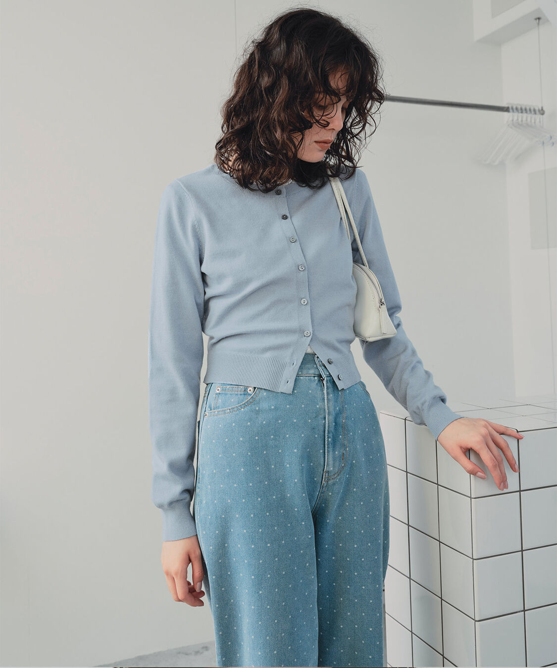 titivate「クルーネックニットカーディガン/トップス」|ニット・セーター|