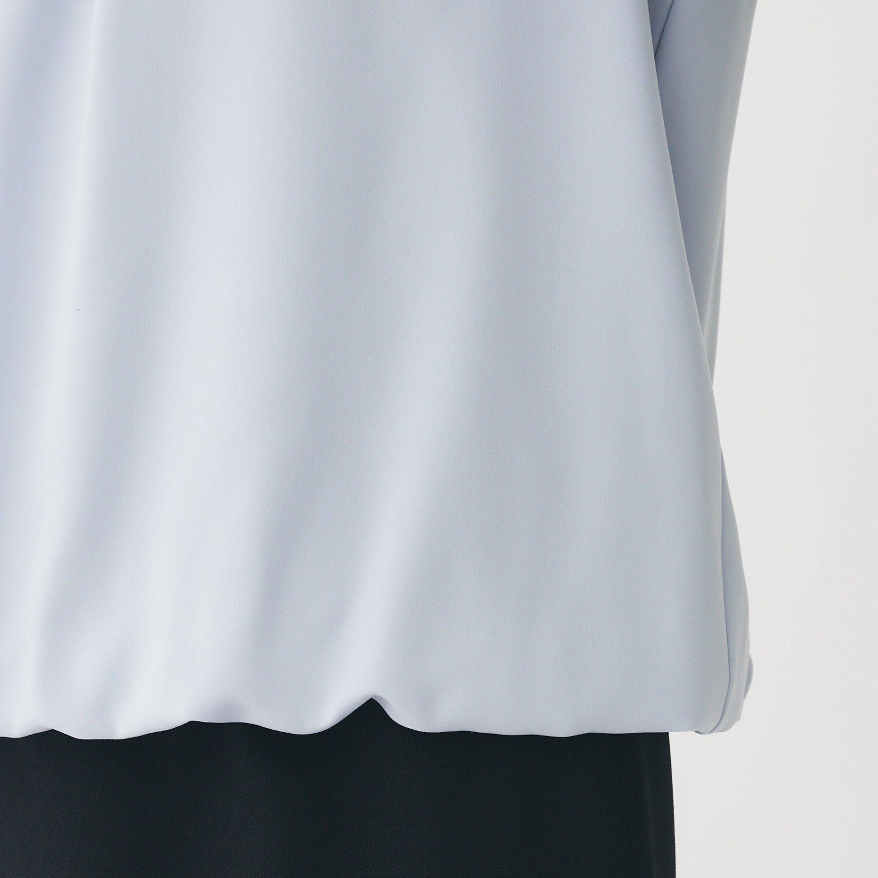 UNTITLED「【通勤スーツ/オフィス/フォーマル】パウダリーブラウス」|シャツ・ブラウス|