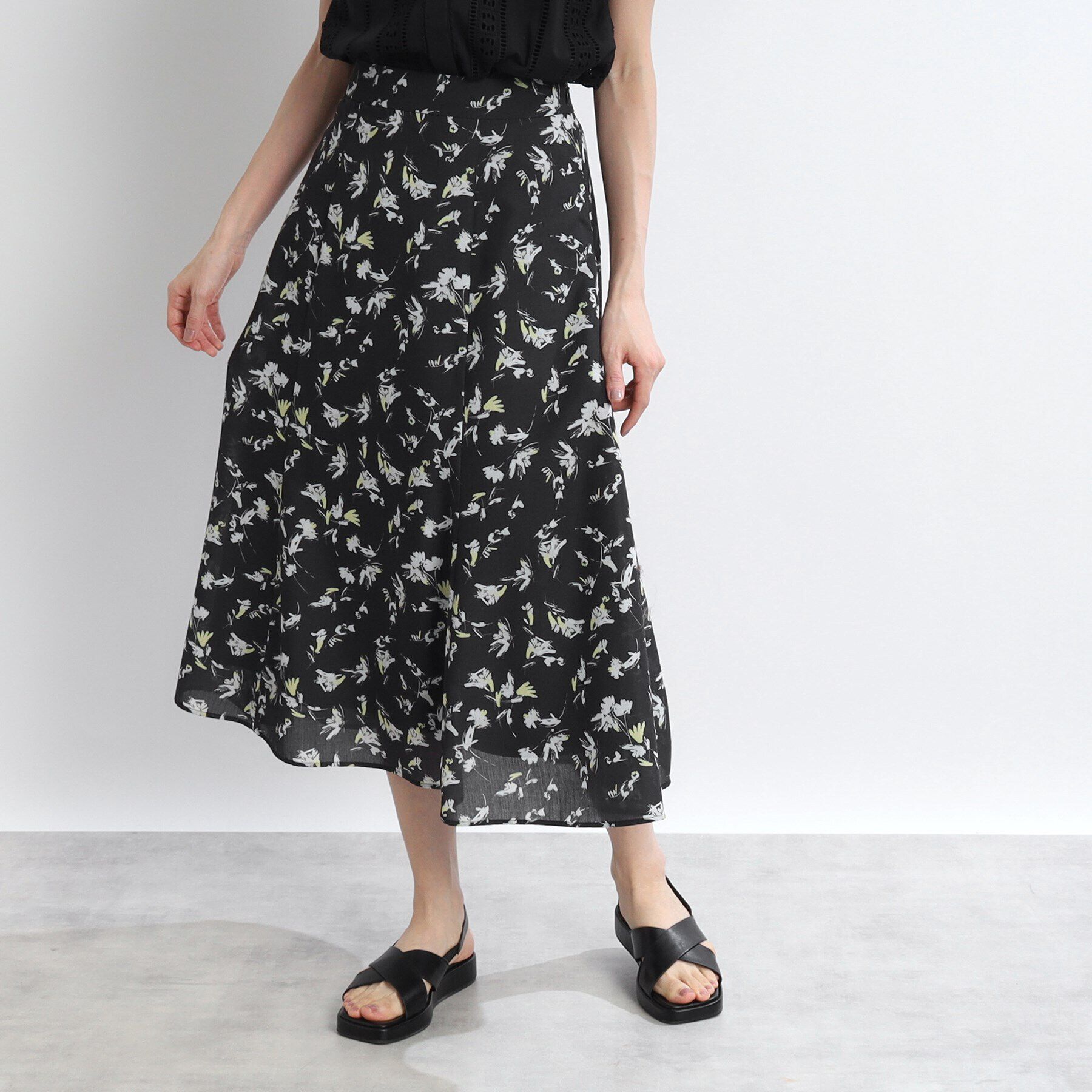 Reflect「【マシンウォッシュ可】フラワー柄フレアスカート」|スカート|