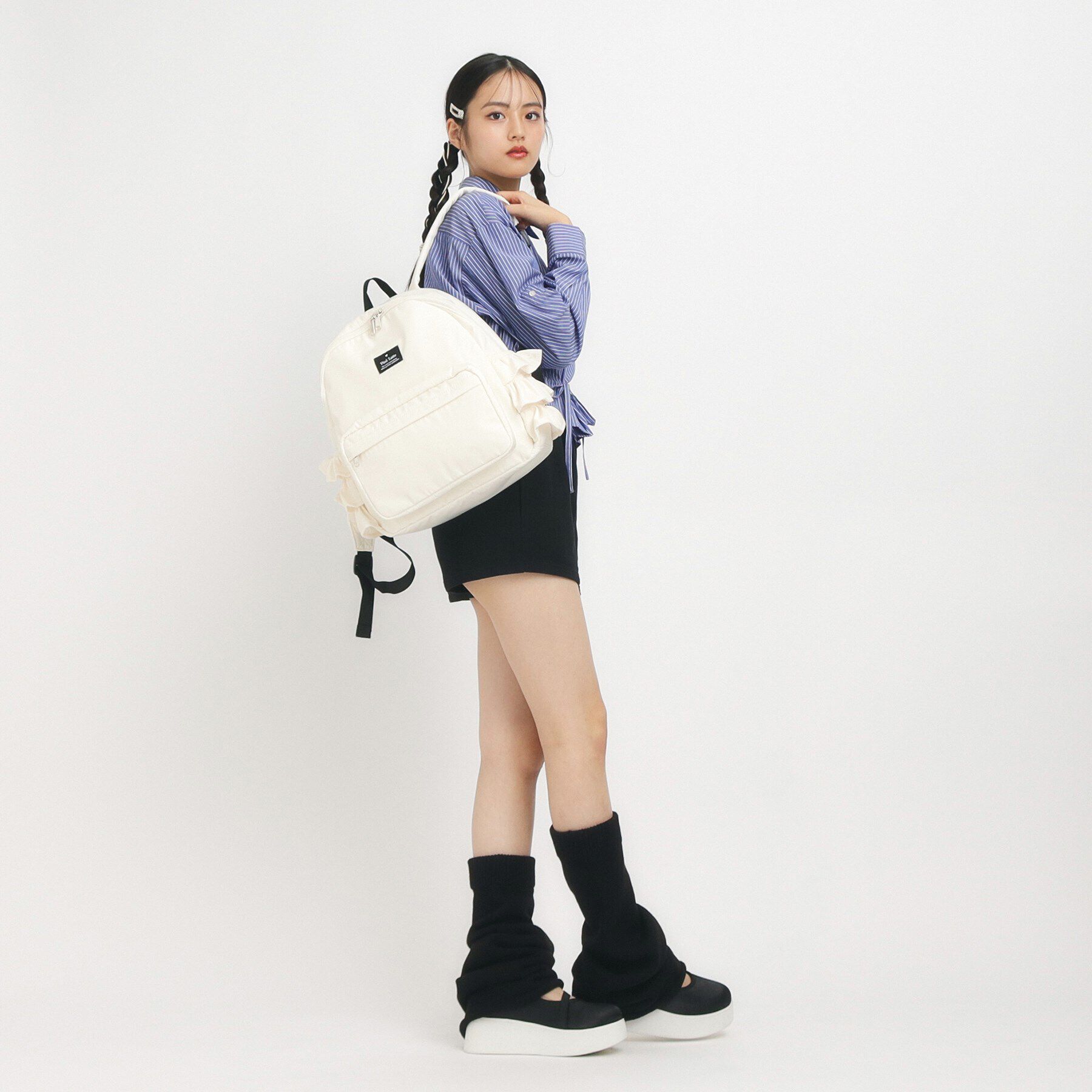 PINK-latte「【容量約15L】フリルリュック」|リュック|ホワイト(001)