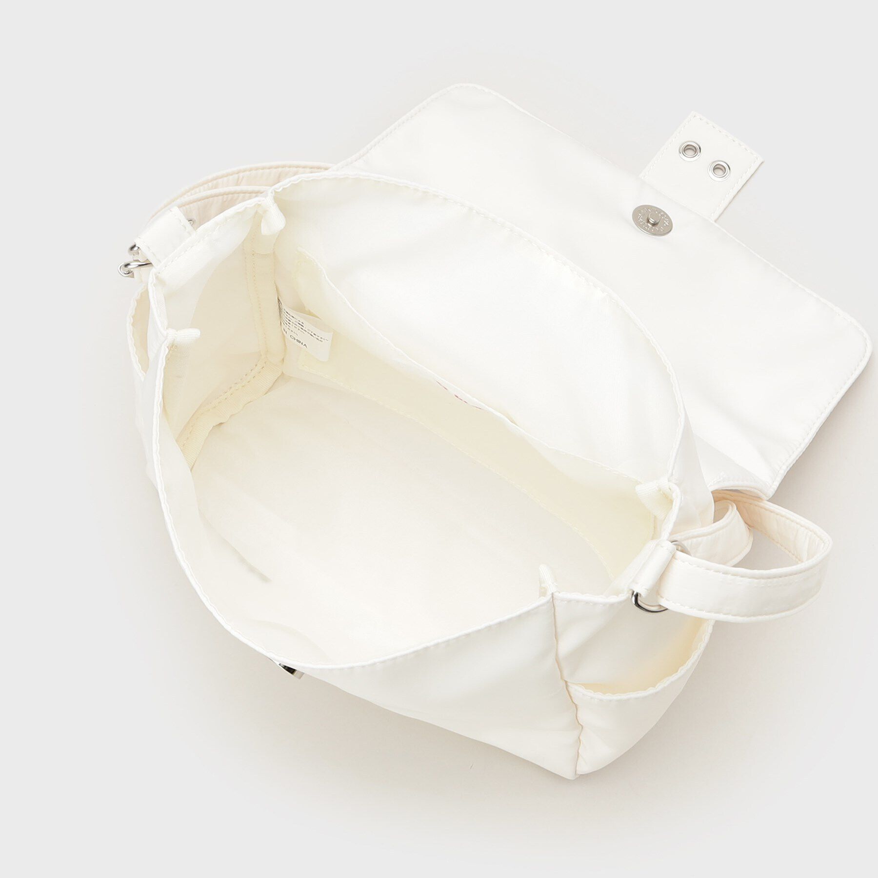 PINK-latte「ハトメショルダー」|ショルダー・メッセンジャー|