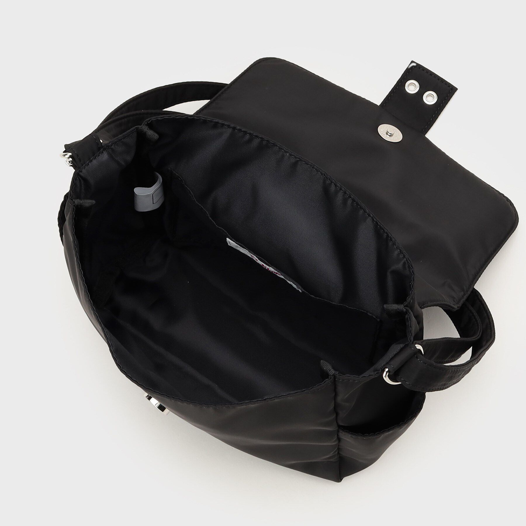 PINK-latte「ハトメショルダー」|ショルダー・メッセンジャー|