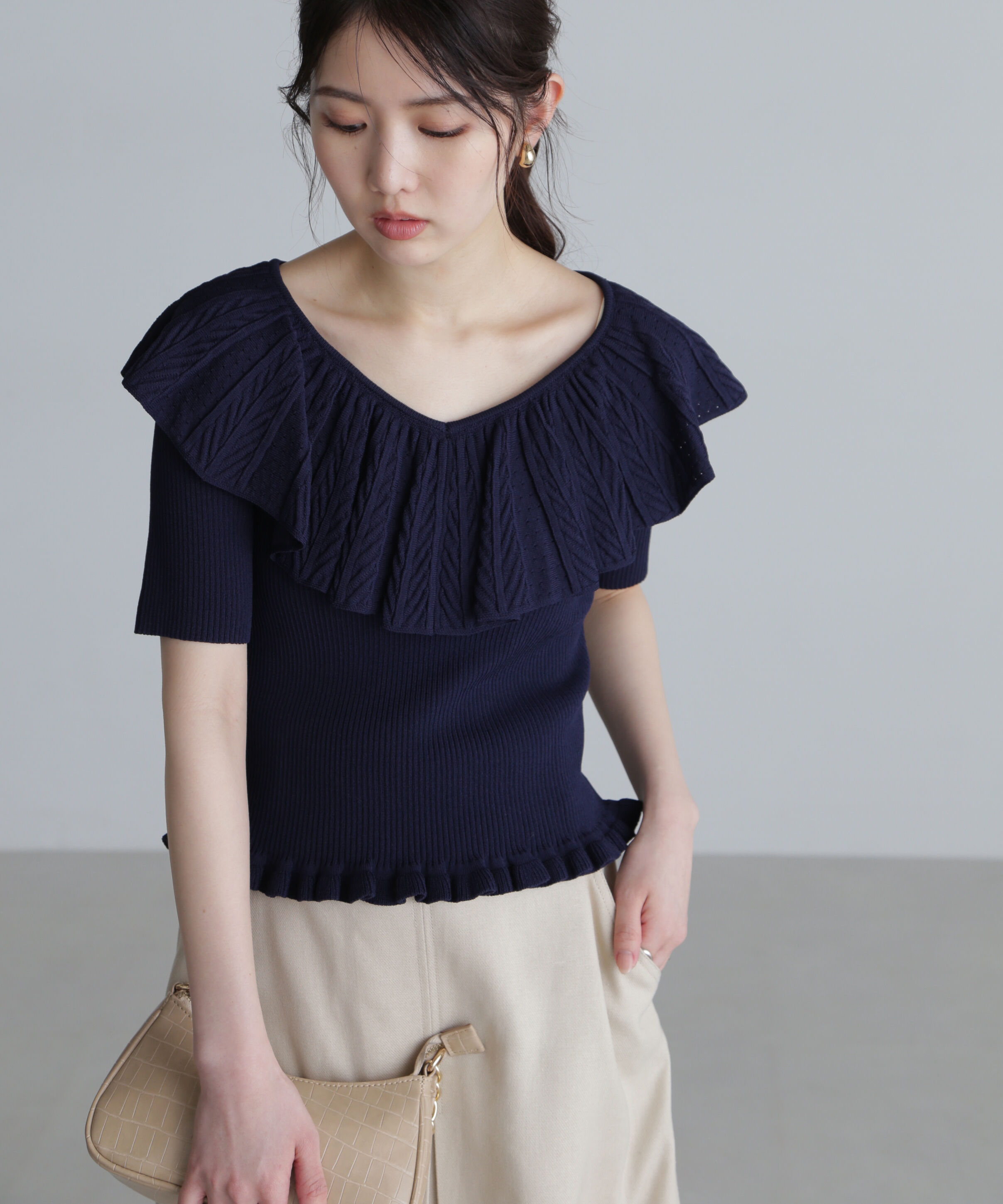  「ラッフル襟ニット」|ニット・セーター|