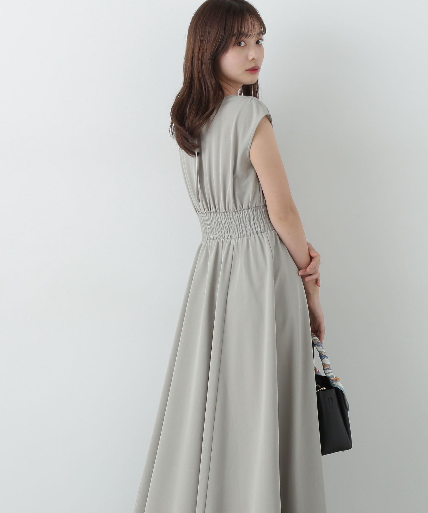 PROPORTION BODY DRESSING「ウエストシャーリングVネックワンピース」|ワンピース|