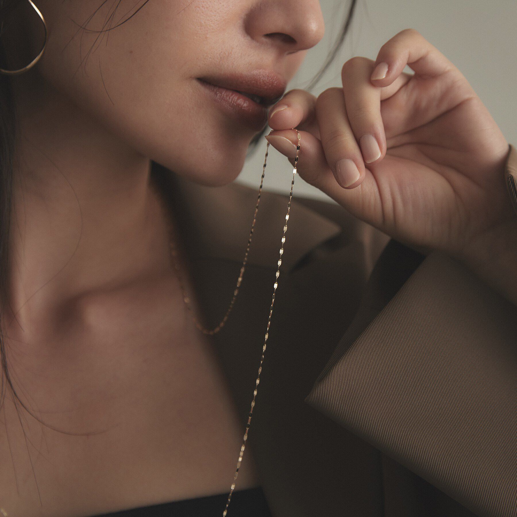 COCOSHNIK「K10フラワークロス（ロング） ネックレス」|ネックレス|