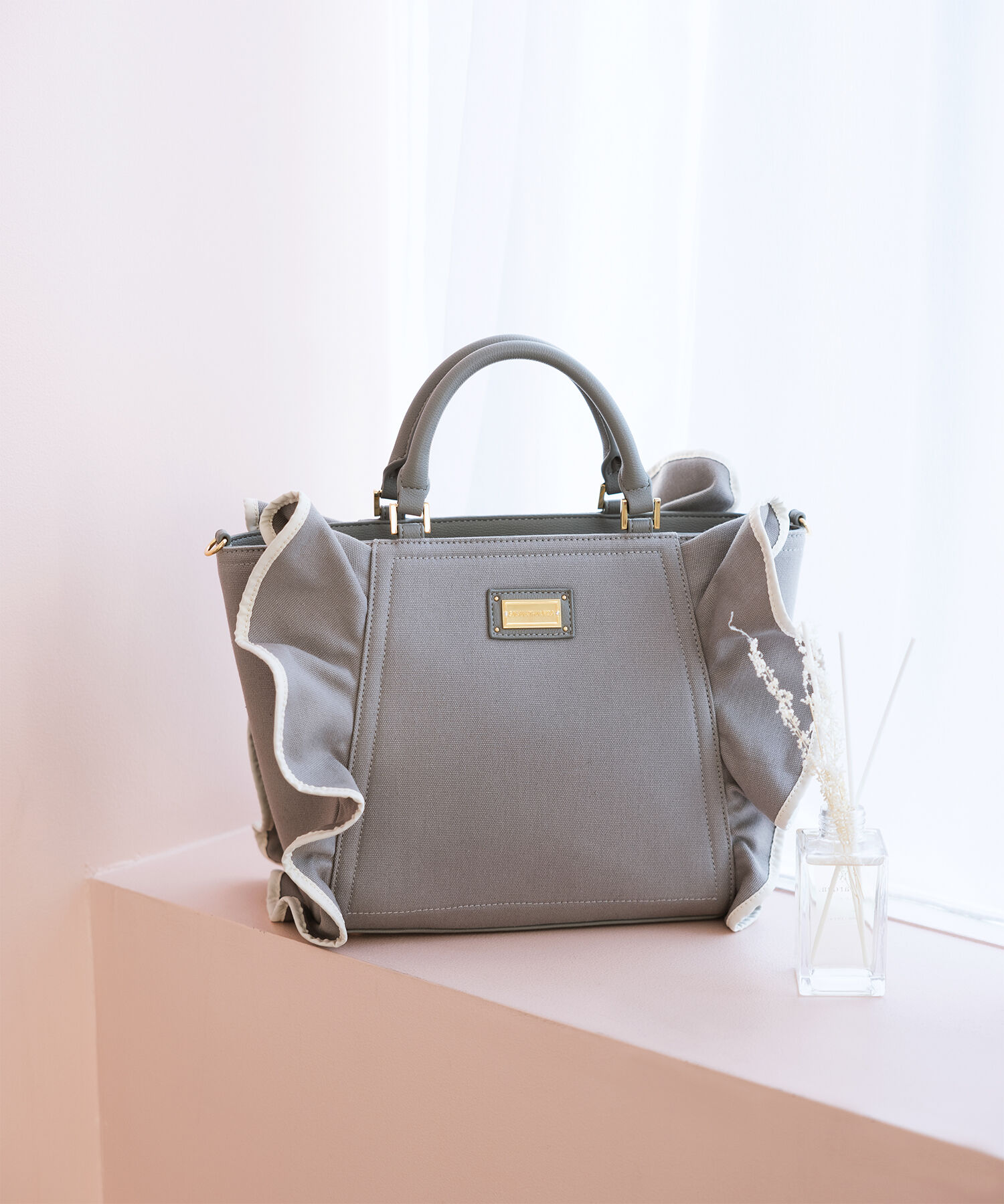 Samantha Vega「パイピングフリルハンドバッグ（大）」|ハンドバッグ|