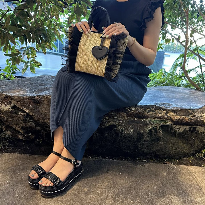 ダイアナ「バッグ　IZ2218」|ハンドバッグ|