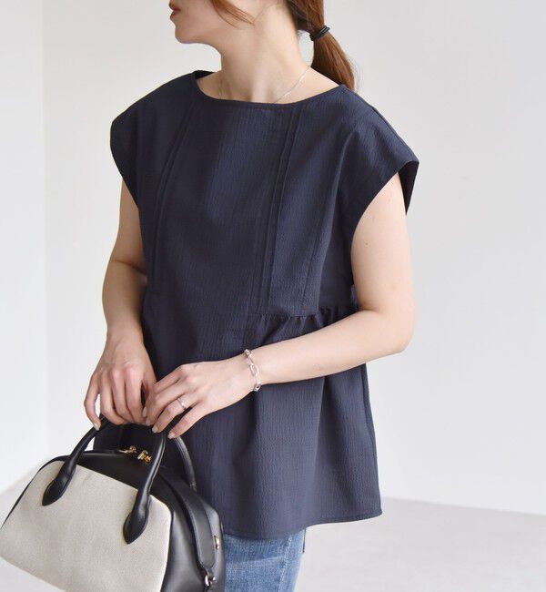 quaranciel「quaranciel:〈洗濯機可能〉ミニサッカー タックギャザー フレンチスリーブ ブラウス」|シャツ・ブラウス|