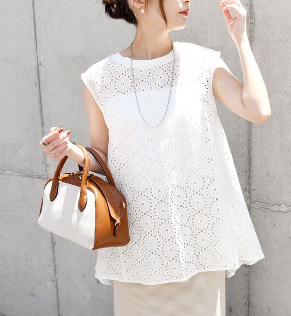 quaranciel「quaranciel:〈手洗い可能〉フラワー 刺繍 アイレット ノースリーブ フレア プルオーバー」|シャツ・ブラウス|ホワイト