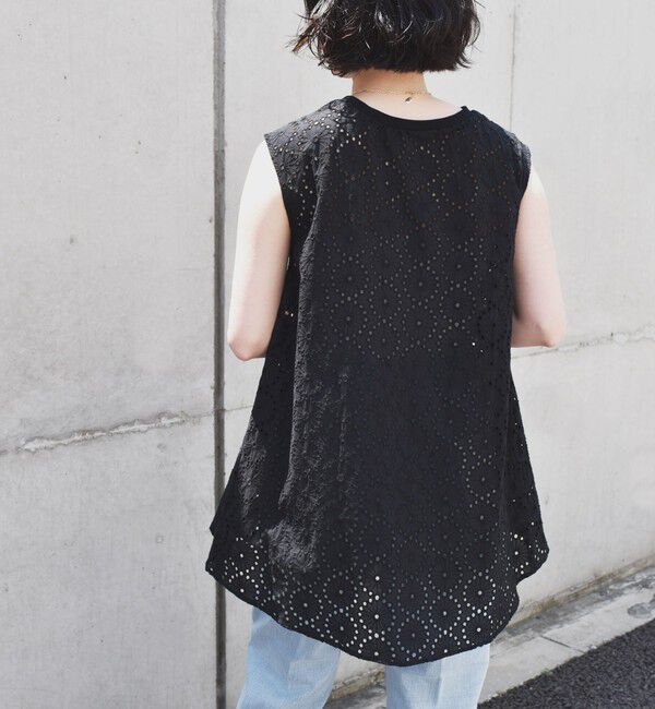 quaranciel「quaranciel:〈手洗い可能〉フラワー 刺繍 アイレット ノースリーブ フレア プルオーバー」|シャツ・ブラウス|