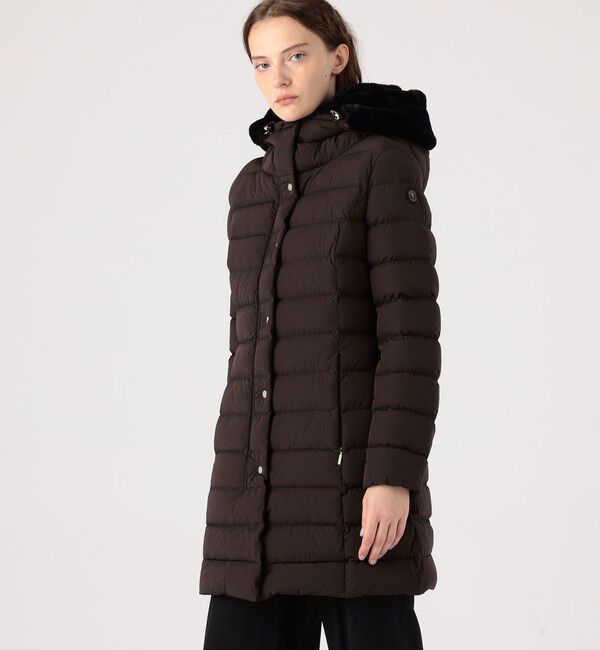 TOMORROWLAND GOODS「CAPE HORN SANTACRUZ ECOFUR 」|ダウン|