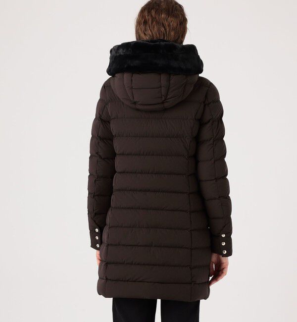 TOMORROWLAND GOODS「CAPE HORN SANTACRUZ ECOFUR 」|ダウン|