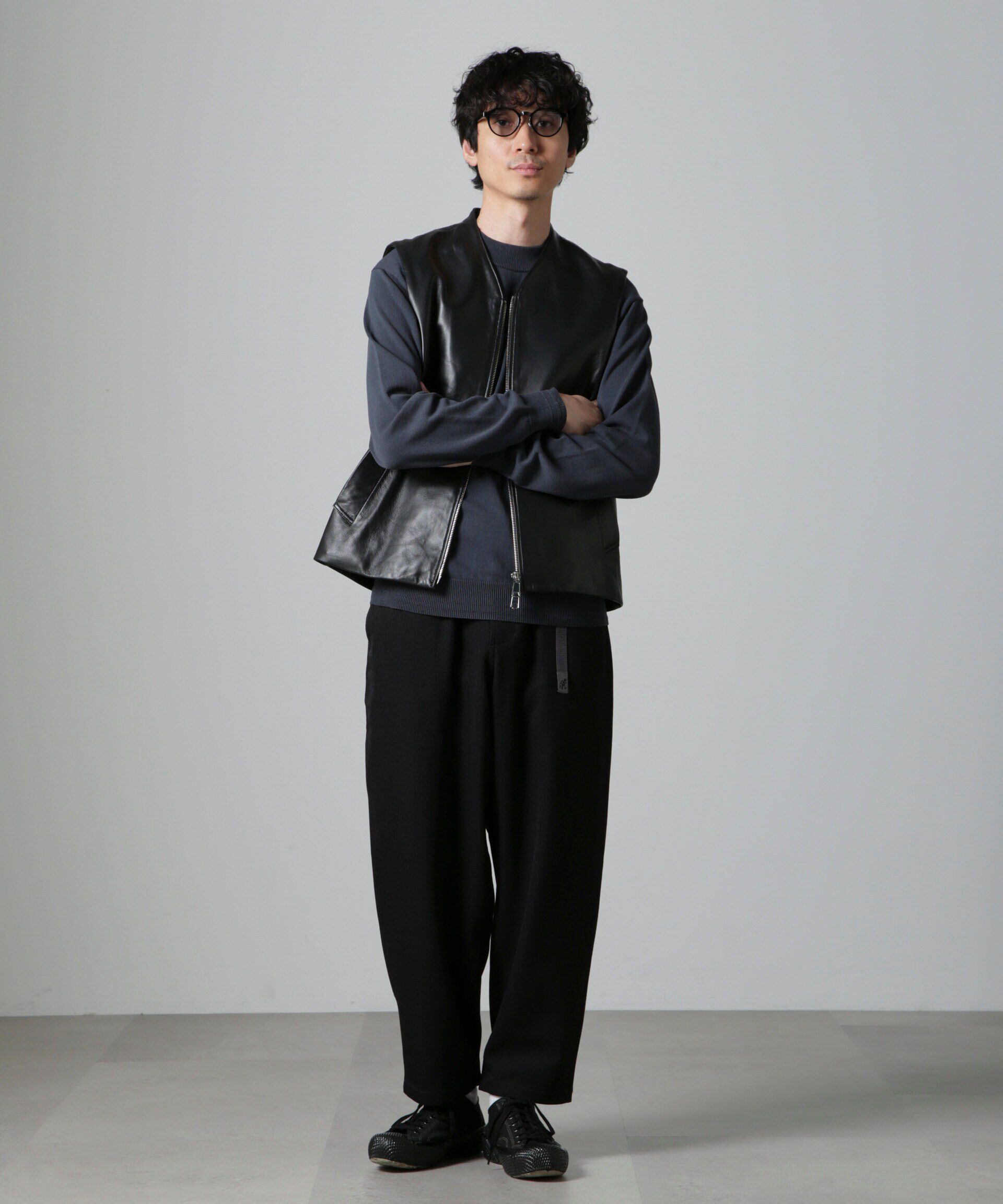 nano･universe「Lamb nappa ジップレザージレ」|ダウンベスト・ベスト|ブラック