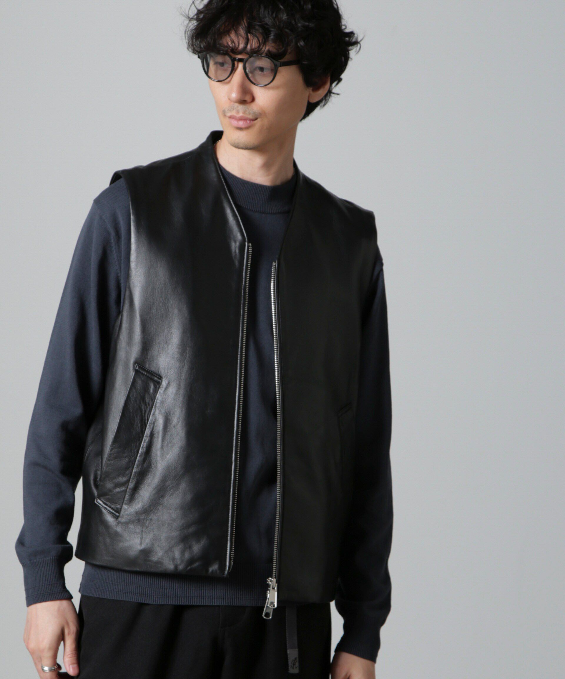 nano･universe「Lamb nappa ジップレザージレ」|ダウンベスト・ベスト|