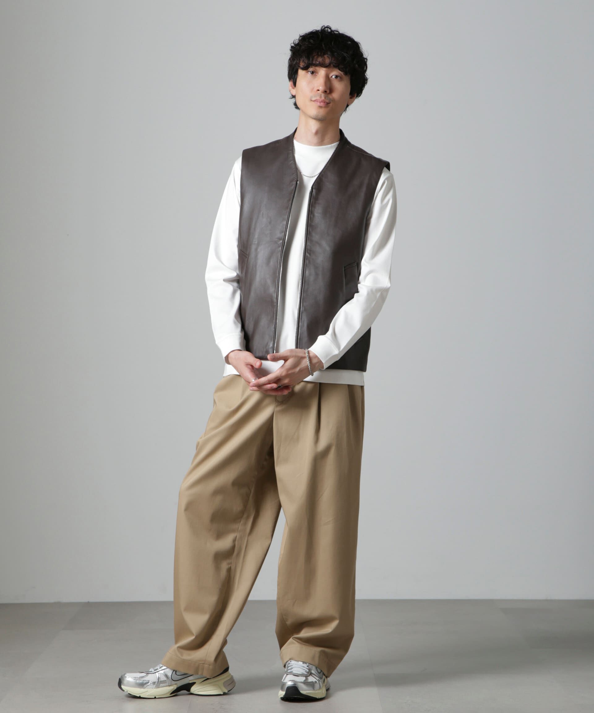 nano･universe「Lamb nappa ジップレザージレ」|ダウンベスト・ベスト|