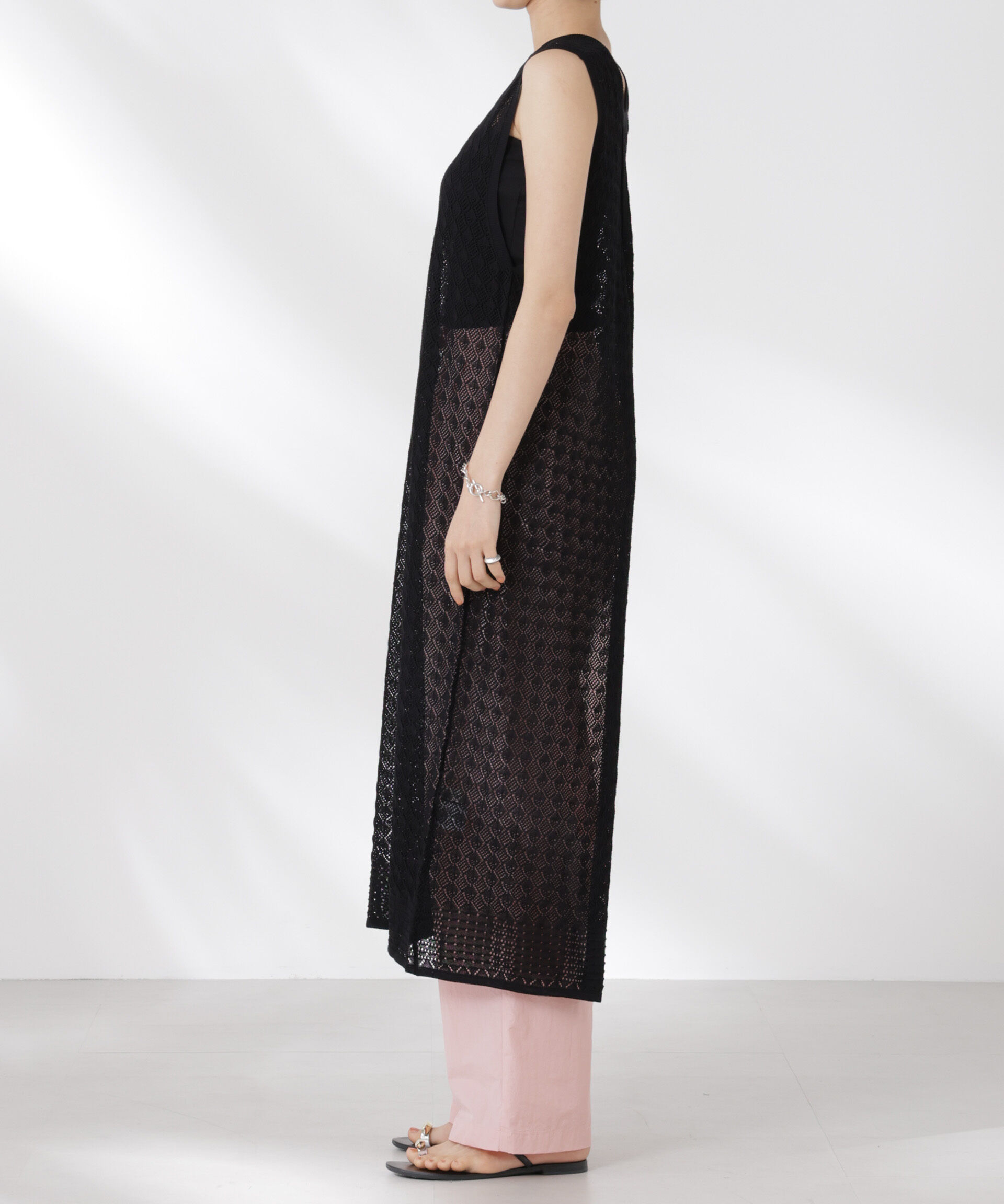 nano･universe「前後2wayダイヤ透かし柄ノースリーブニットワンピース」|ワンピース|