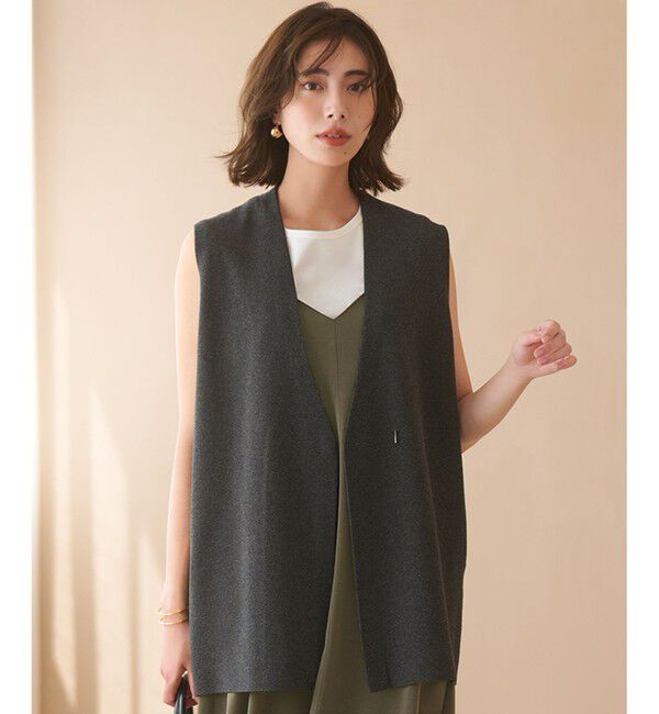 23区「【洗える/吊り干しOK】ヴィスコースストレッチ ニットベスト」|ベスト・ジレ|グレー系