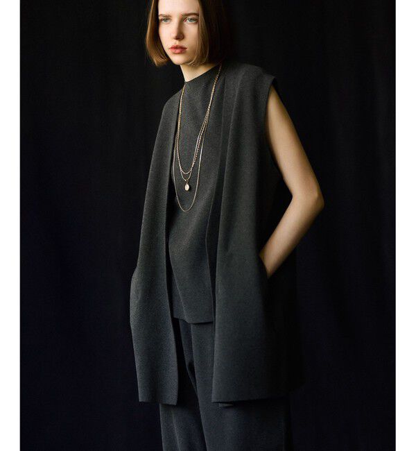 23区「【洗える/吊り干しOK】ヴィスコースストレッチ ニットベスト」|ベスト・ジレ|