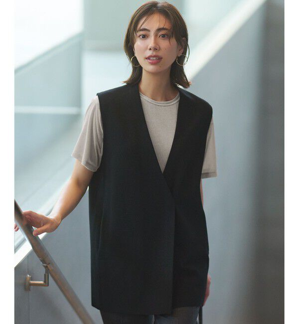 23区「【洗える/吊り干しOK】ヴィスコースストレッチ ニットベスト」|ベスト・ジレ|ブラック系