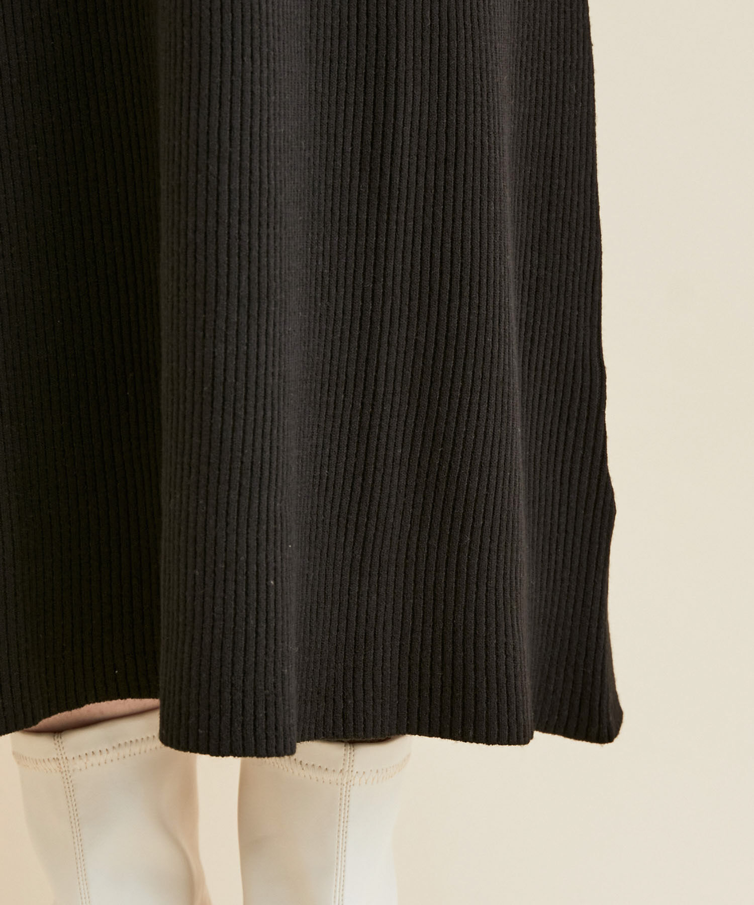 VIS「＜追加＞【一部カラー公式サイト・直営店舗限定】ボリュームスリーブ釦アクセントAラインニットワンピース」|ワンピース|