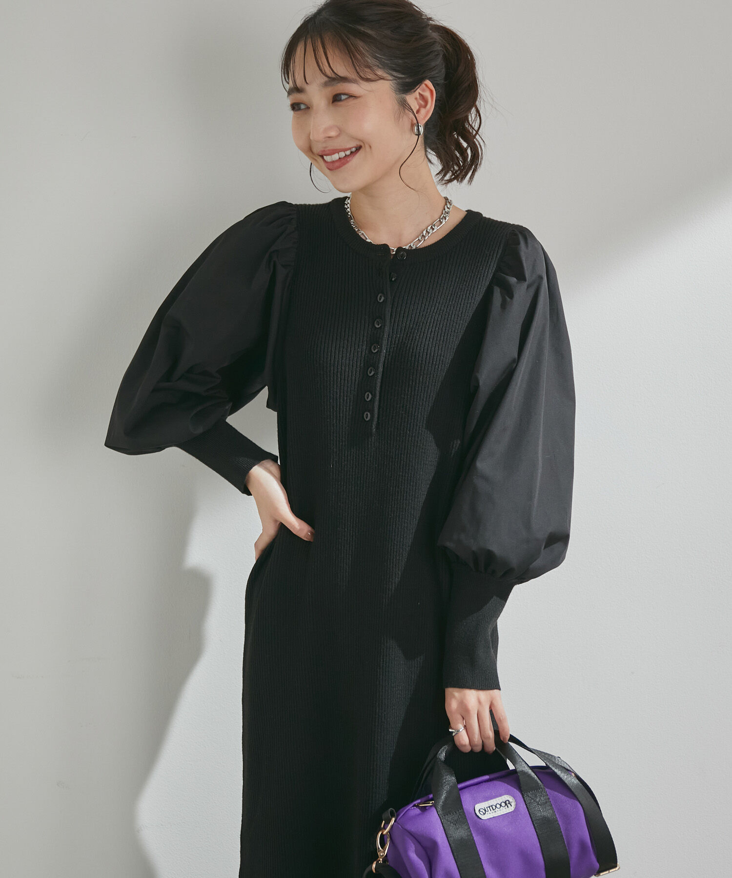 VIS「＜追加＞【一部カラー公式サイト・直営店舗限定】ボリュームスリーブ釦アクセントAラインニットワンピース」|ワンピース|