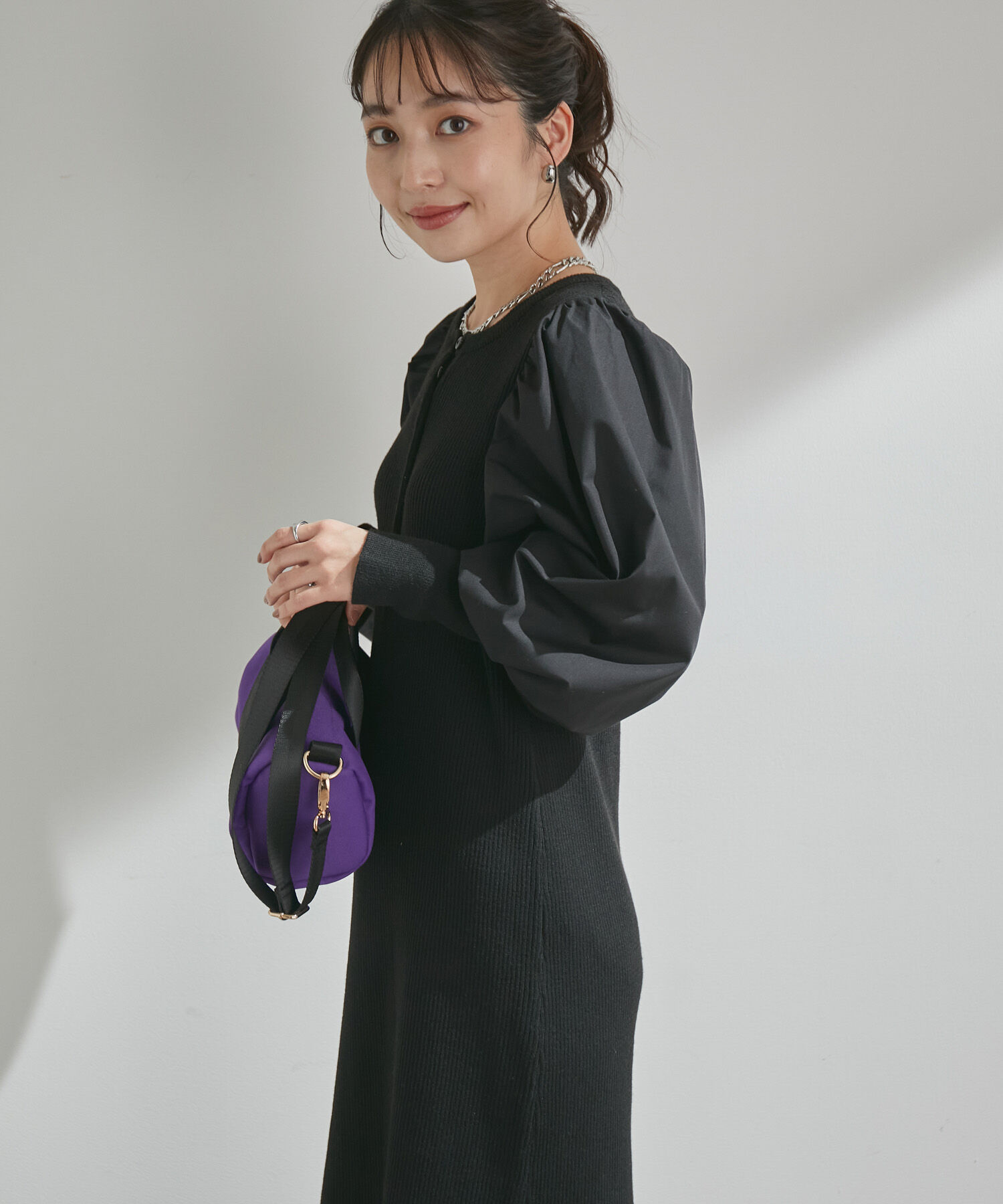 VIS「＜追加＞【一部カラー公式サイト・直営店舗限定】ボリュームスリーブ釦アクセントAラインニットワンピース」|ワンピース|